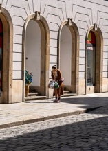 Street photo, people in action